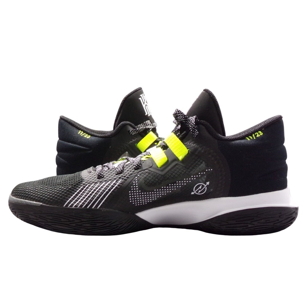 Nike Kyrie Flytrap V5 Basketball Sneaker, Size 11.5 - Nike
